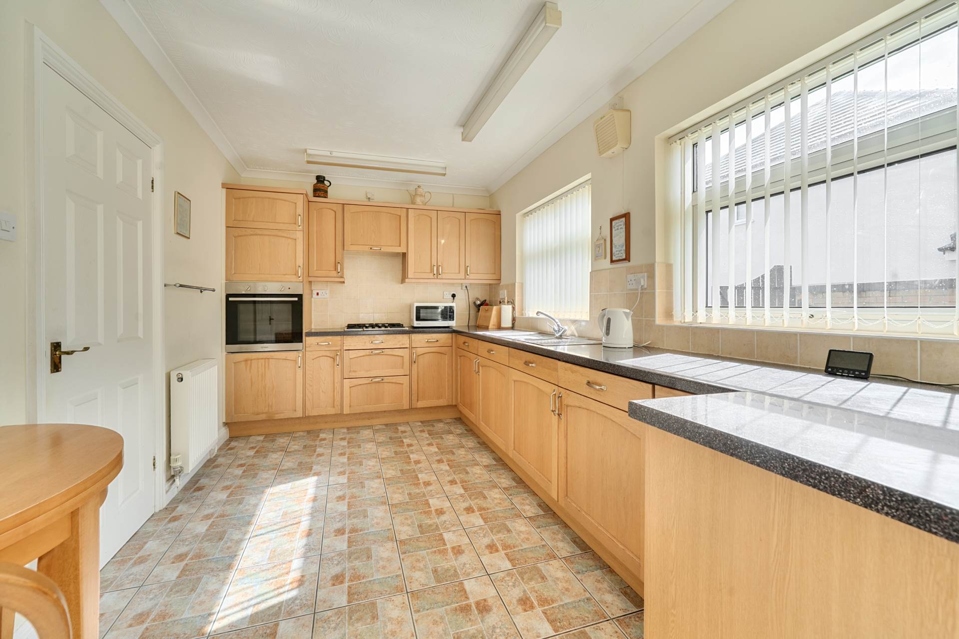 Grange Lane, Bromham, Image 4
