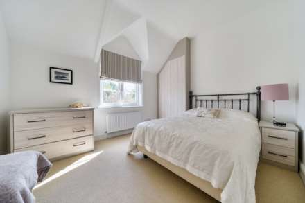 Church End, Biddenham, Image 11