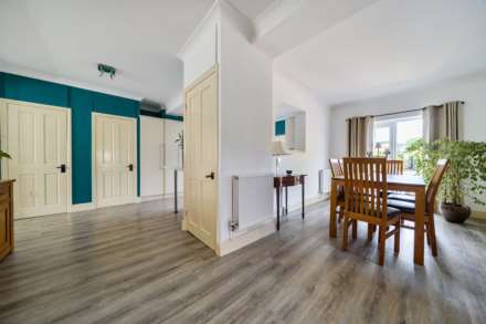 Church End, Biddenham, Image 9