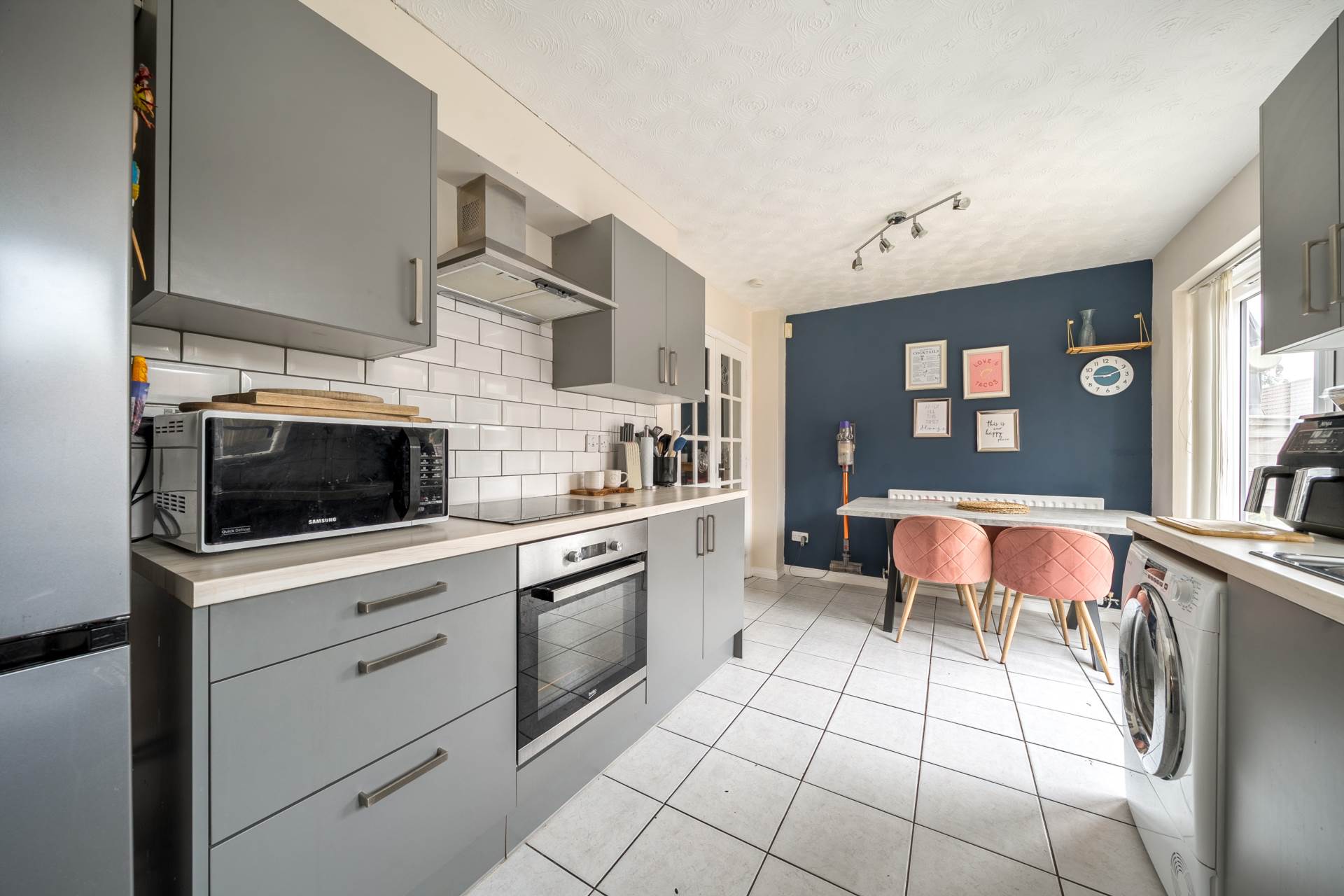 Deep Spinney, Biddenham, Image 3