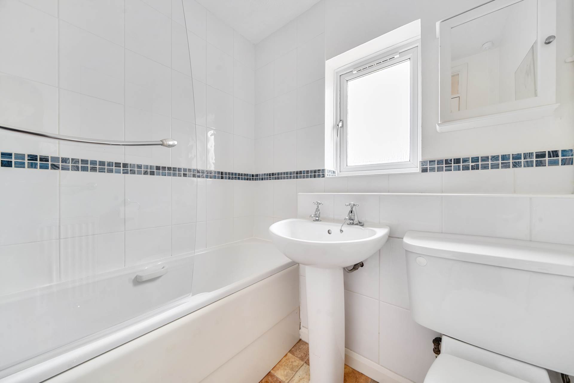 Riverfield Drive, Bedford, Image 10