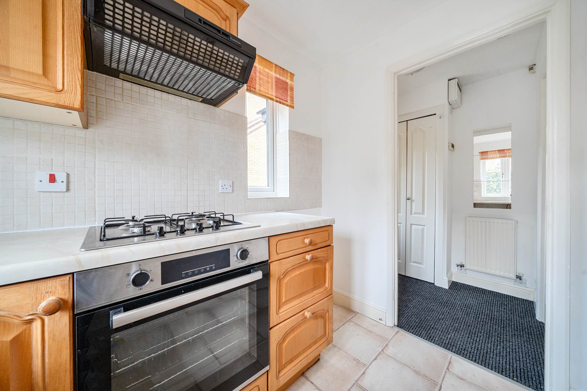 Riverfield Drive, Bedford, Image 7