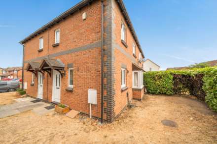 Riverfield Drive, Bedford