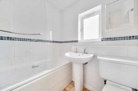 Riverfield Drive, Bedford, Image 10