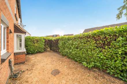 Riverfield Drive, Bedford, Image 4
