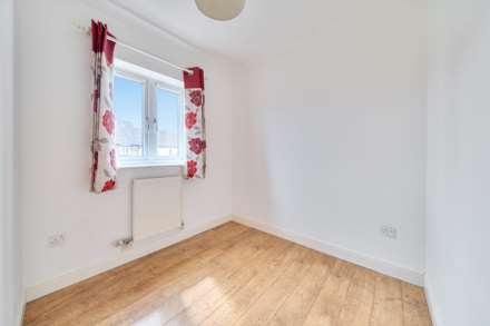 Riverfield Drive, Bedford, Image 9