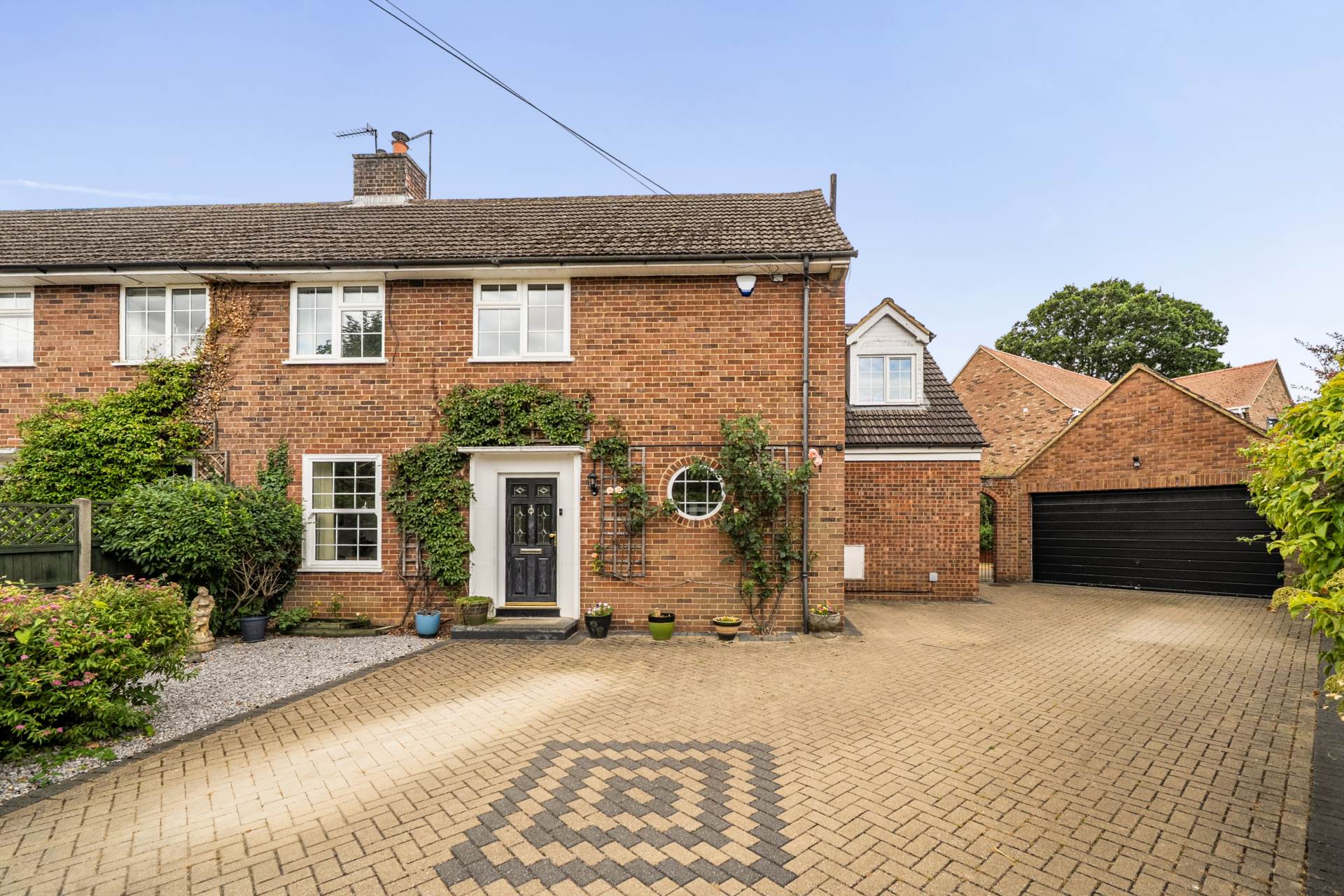 Queens Close, Biddenham, Image 1