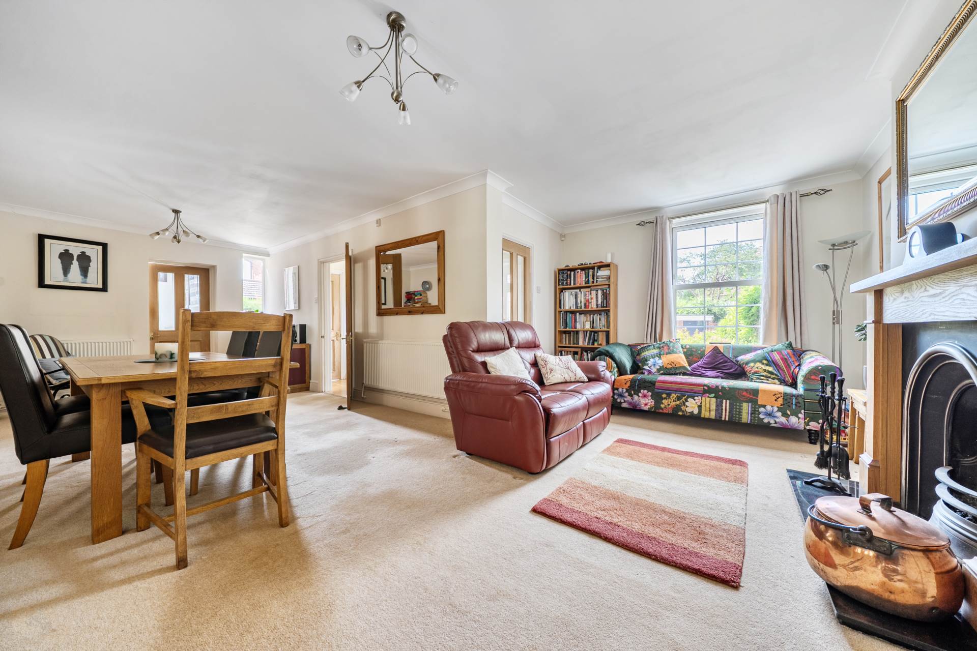 Queens Close, Biddenham, Image 2