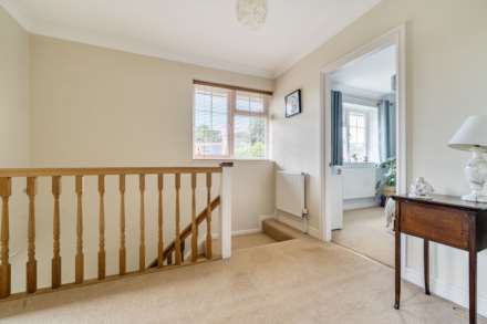 Queens Close, Biddenham, Image 16