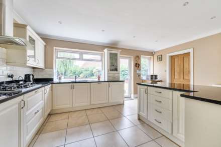 Queens Close, Biddenham, Image 3