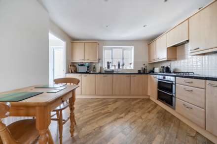 Gala Close, Bedford, Image 7
