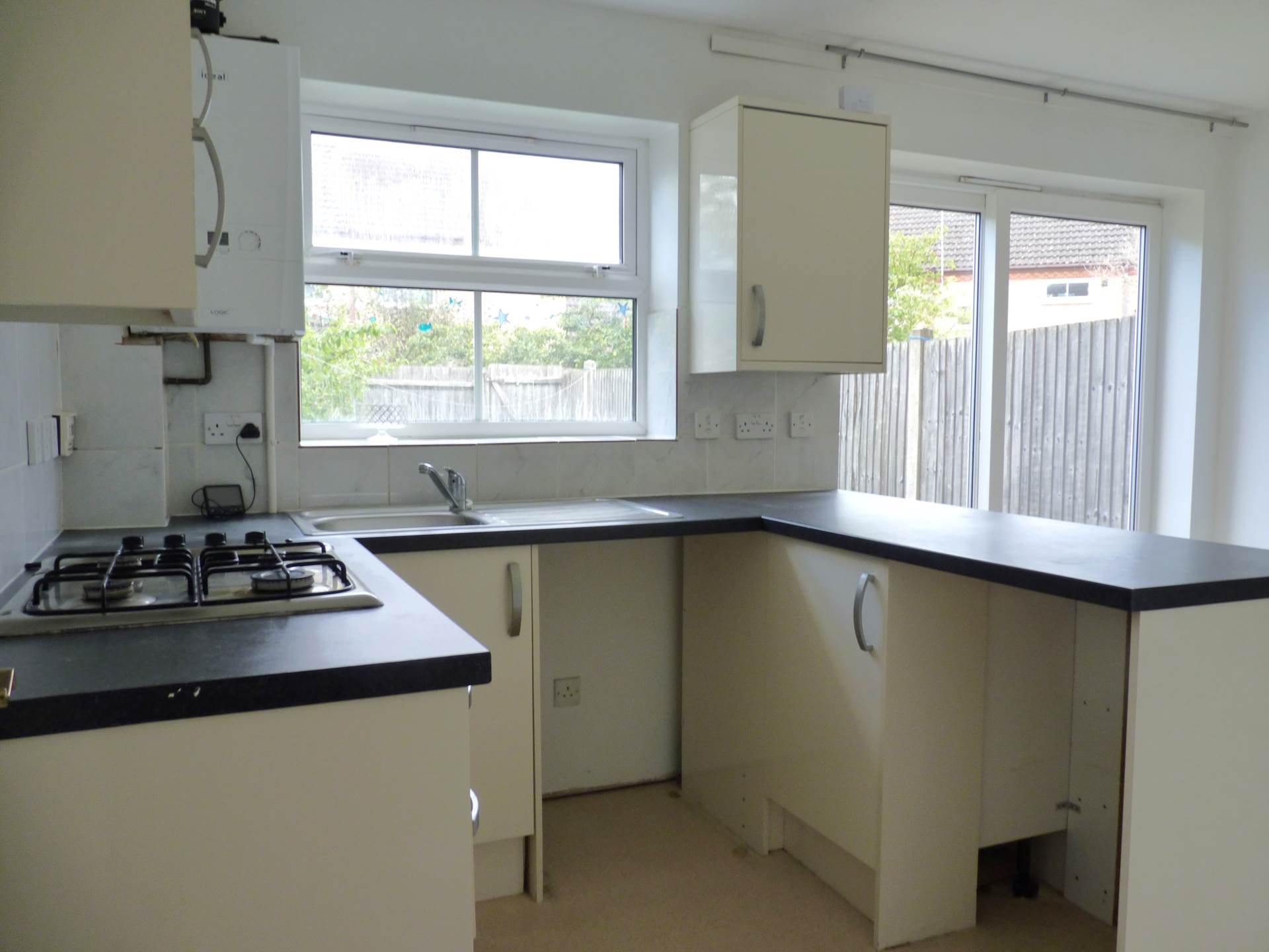 Wood Close, Biddenham., Image 6