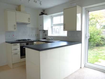 Wood Close, Biddenham., Image 2