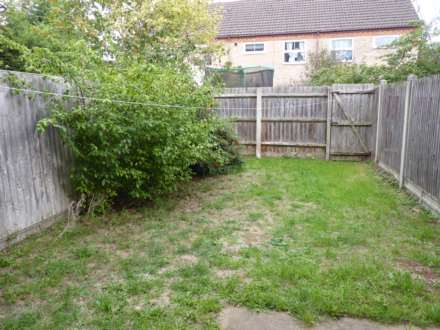 Wood Close, Biddenham., Image 3