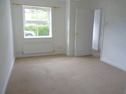 Wood Close, Biddenham., Image 4