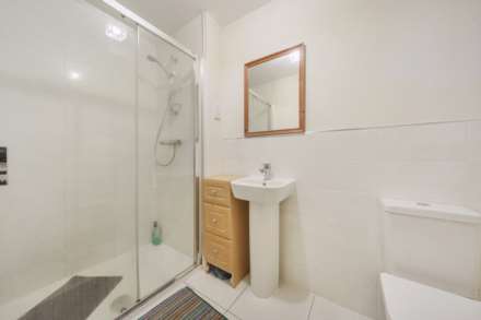 Sutherland Lane, Biddenham, Image 7