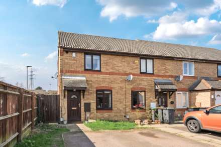 2 Bedroom End Terrace, Poppyfields, Bedford