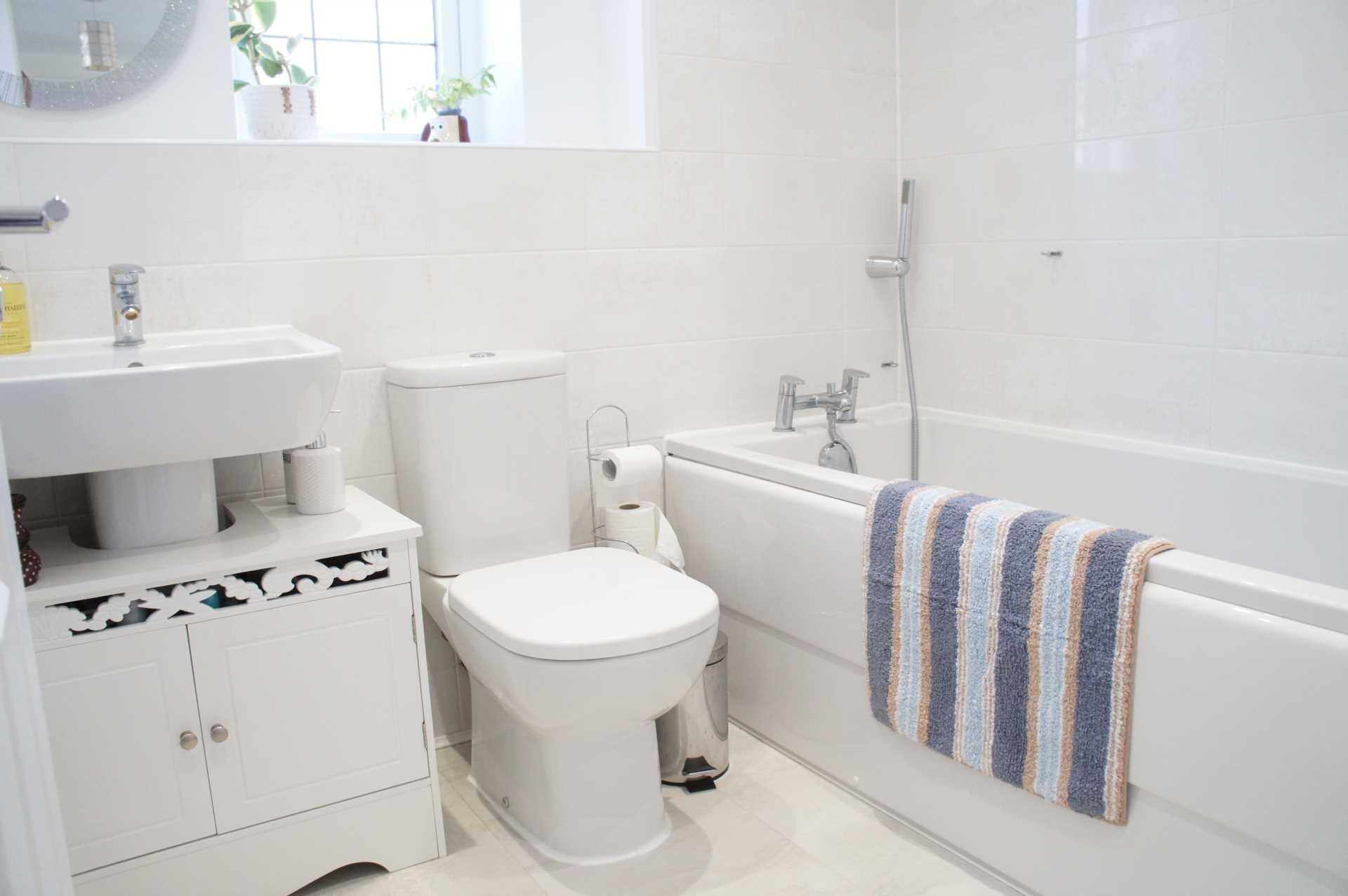 St James Way, Biddenham, Image 13
