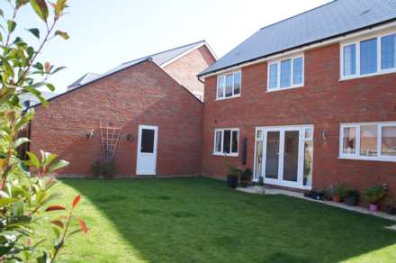 St James Way, Biddenham, Image 16