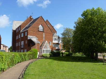3 Bedroom Apartment, Sovereigns Quay, Bedford