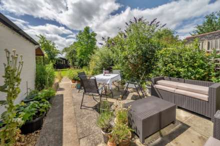 Molivers Lane, Bromham, Image 16