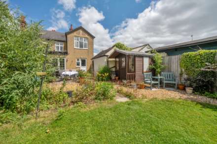 Molivers Lane, Bromham, Image 20