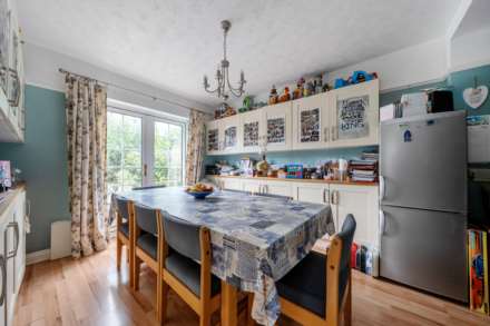 Molivers Lane, Bromham, Image 4