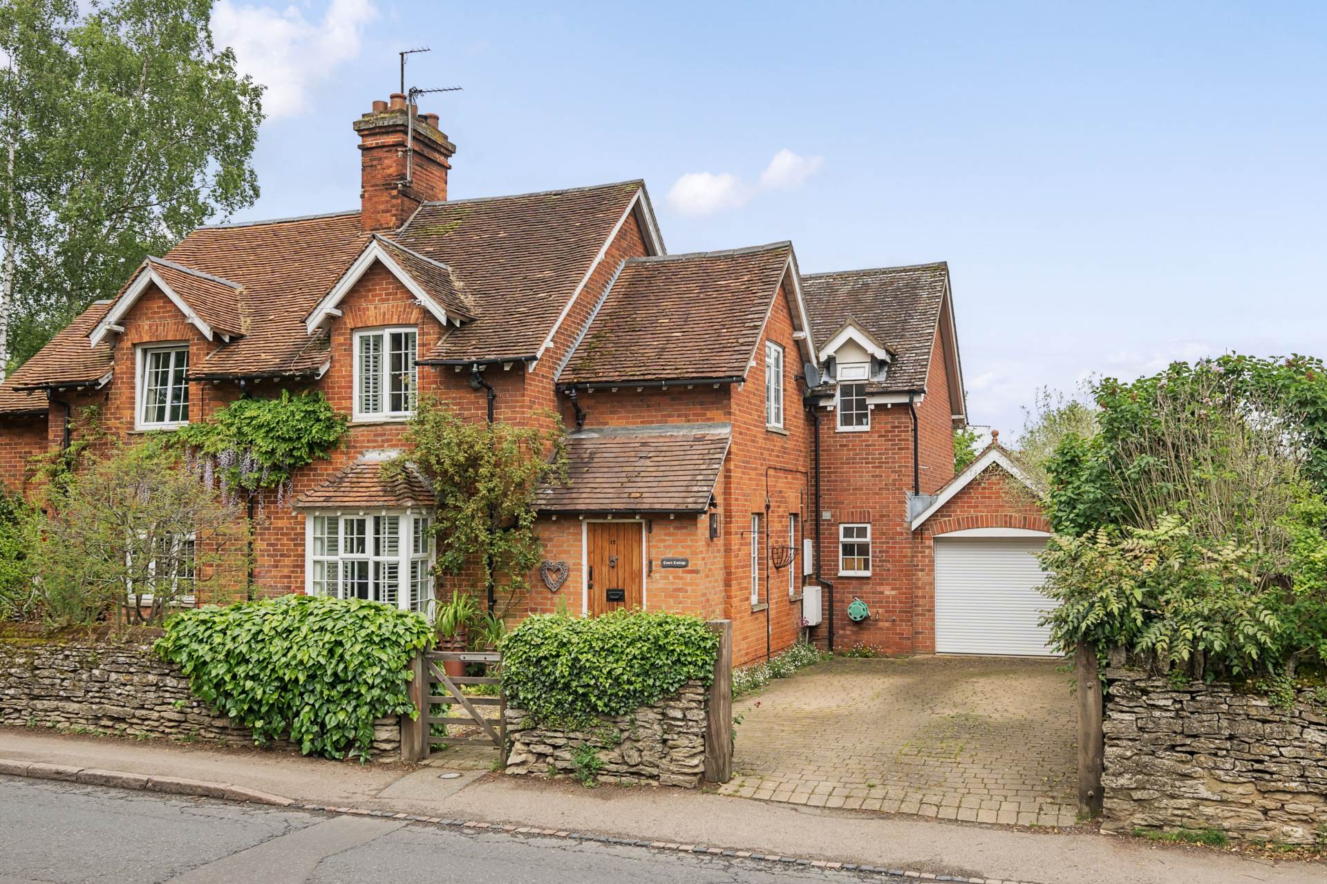 High Street, Sharnbrook, Image 1