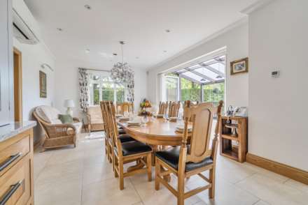 Box End Road, Bromham, Image 11