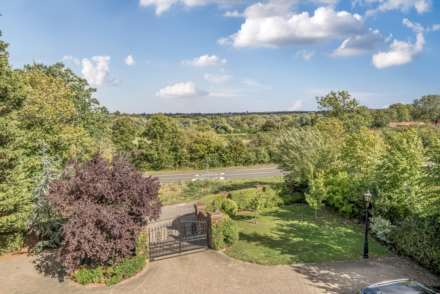Box End Road, Bromham, Image 42