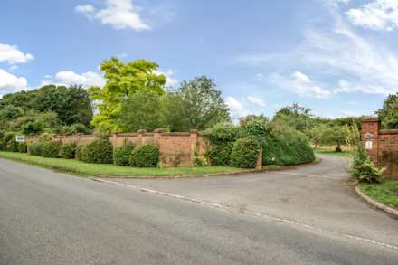 New Road, Clifton, Image 23