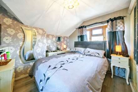 Avenue Road, Rushden, Image 6