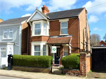 3 Bedroom Detached, Foster Hill Road, Bedford