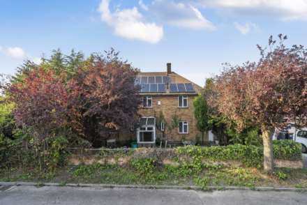 4 Bedroom Detached, Marlborough Park, Kempston