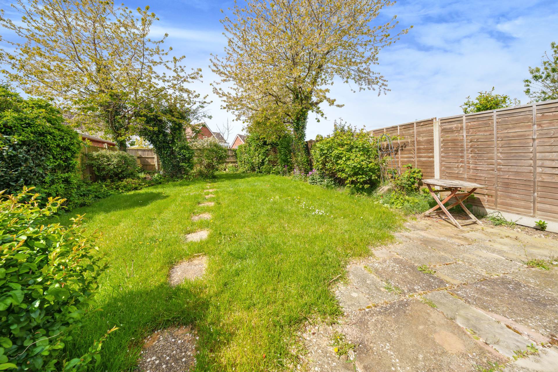 Copthorne Close, Oakley, Image 3