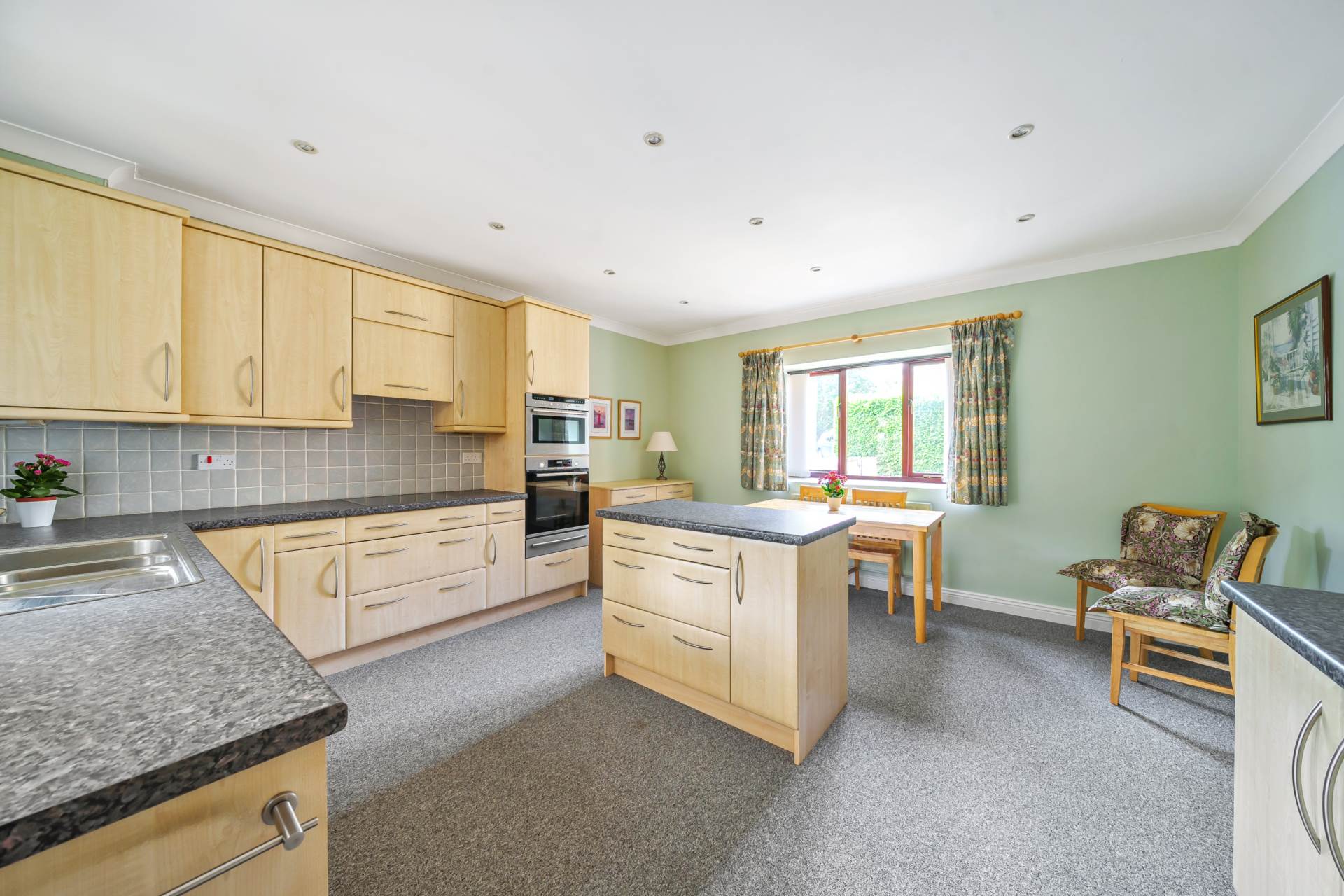Regents Mews, Biddenham, Image 6