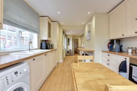 Northfield Road, Lower Shiplake, Henley-On-Thames, Image 3