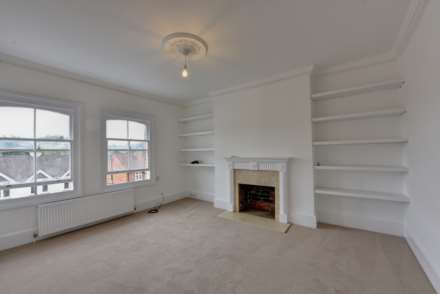 2 Bedroom Flat, Station Road, Henley-On-Thames
