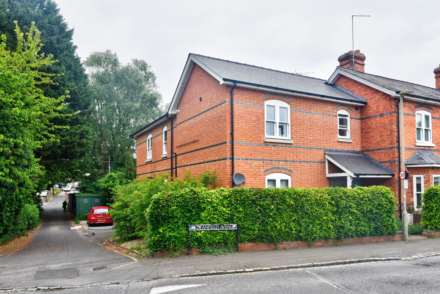 Deanfield Avenue, Henley-On-Thames, Image 1