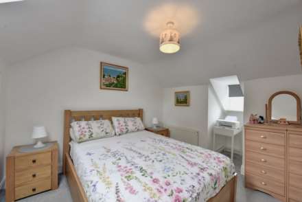 Newtown Gardens, Henley-On-Thames, Image 10