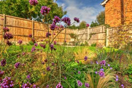 Brill Close, Marlow, Image 22