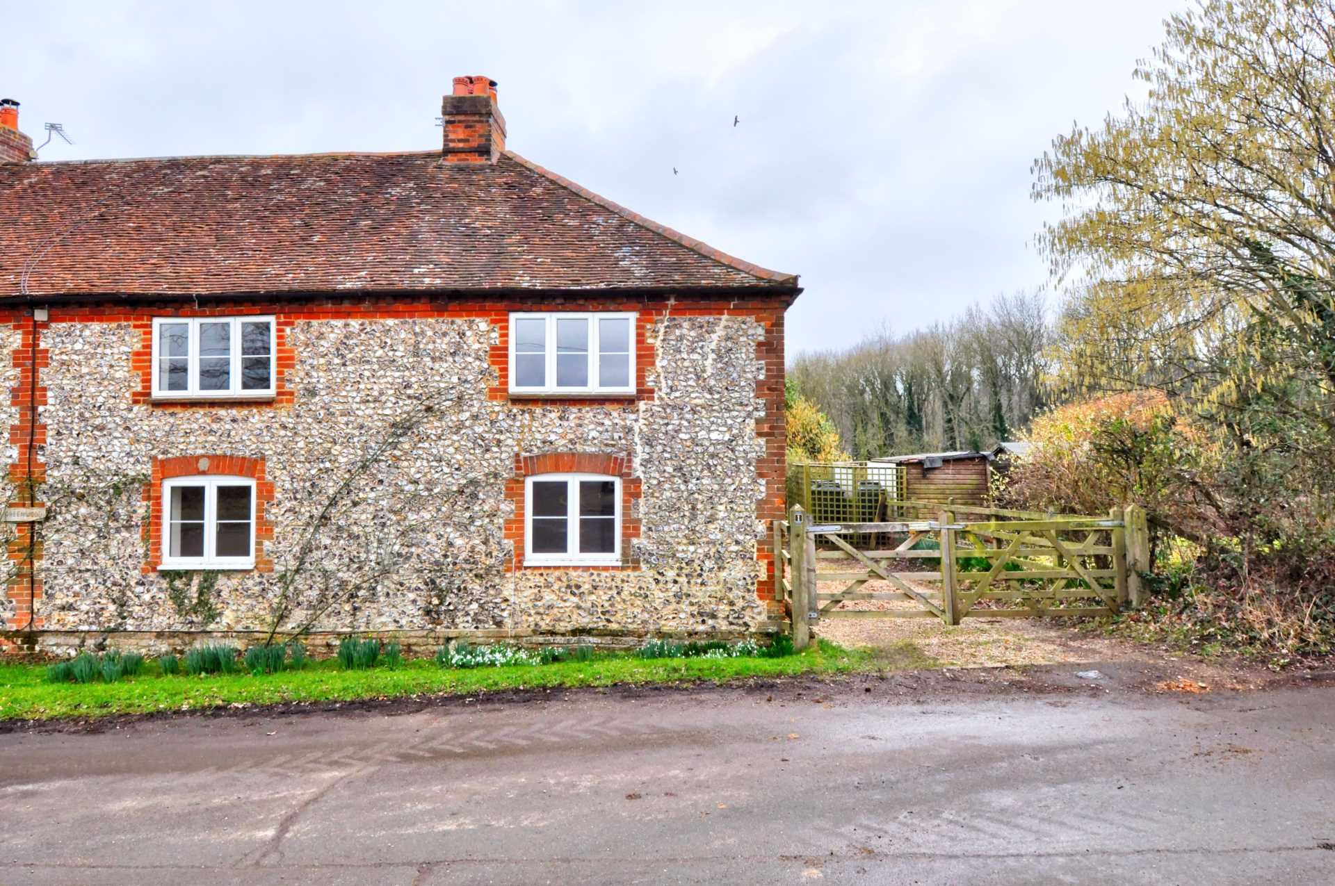 Greenwood Cottages, Rockwell End, Image 1