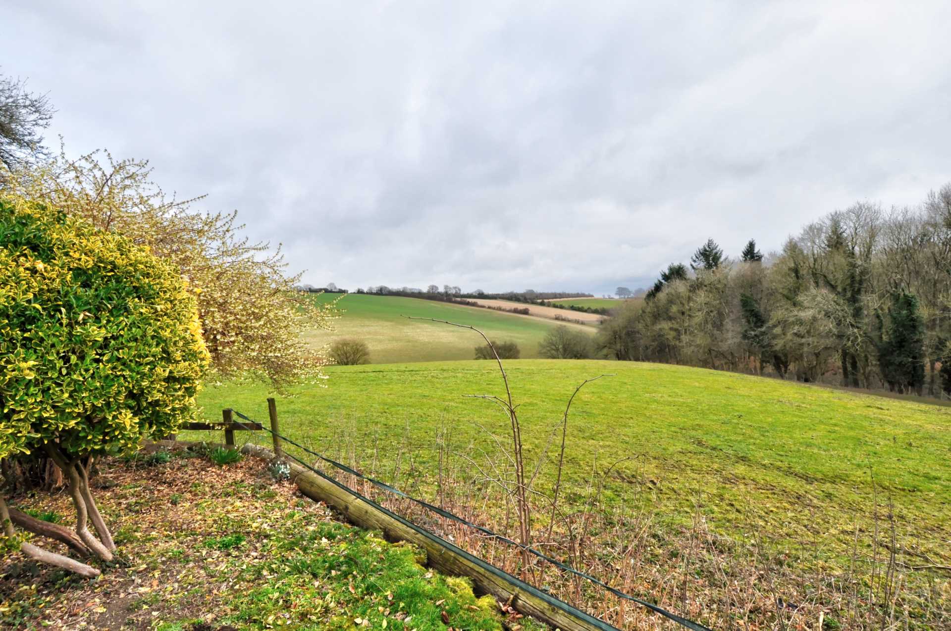 Greenwood Cottages, Rockwell End, Image 14