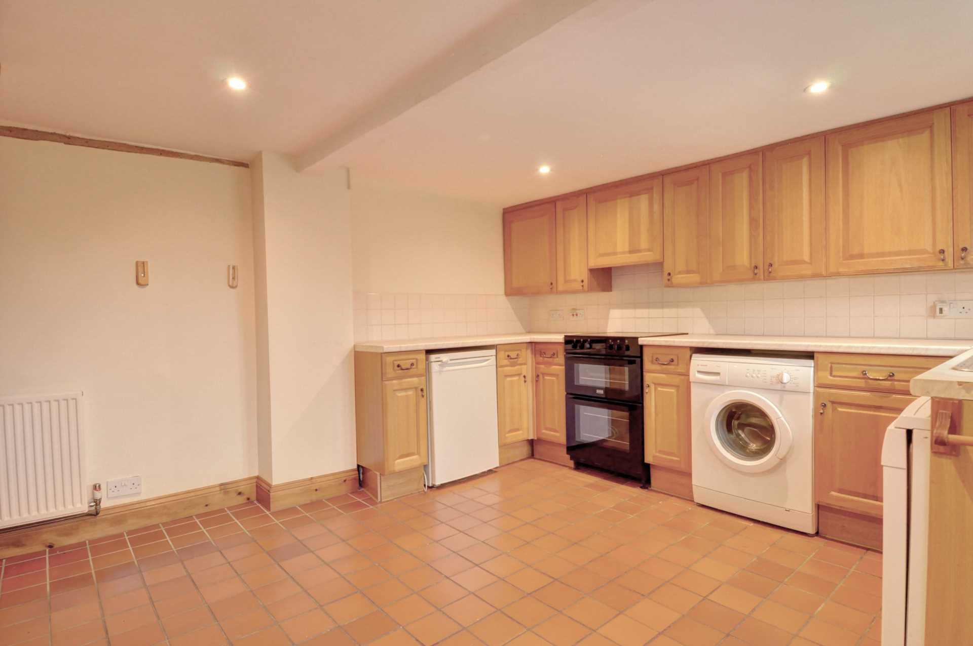 Greenwood Cottages, Rockwell End, Image 5