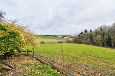 Greenwood Cottages, Rockwell End, Image 14