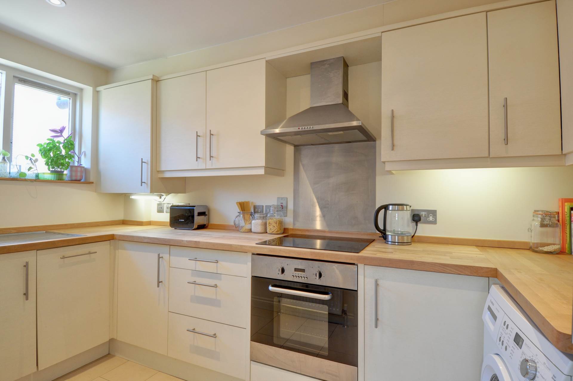 Adam Court, Henley On Thames, Image 2