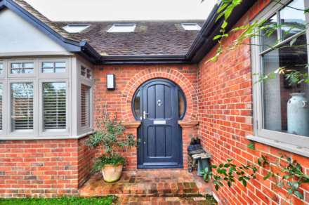 4 Bedroom Detached, Gallowstree Common