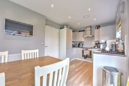Stokes Grove, Hanslope, Image 2