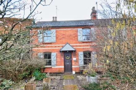 Property For Sale Virginia Cottage, Middle Assendon, Henley On Thames