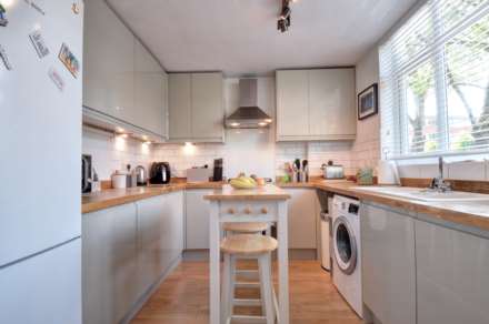 Upton Close, Henley On Thames, Image 2